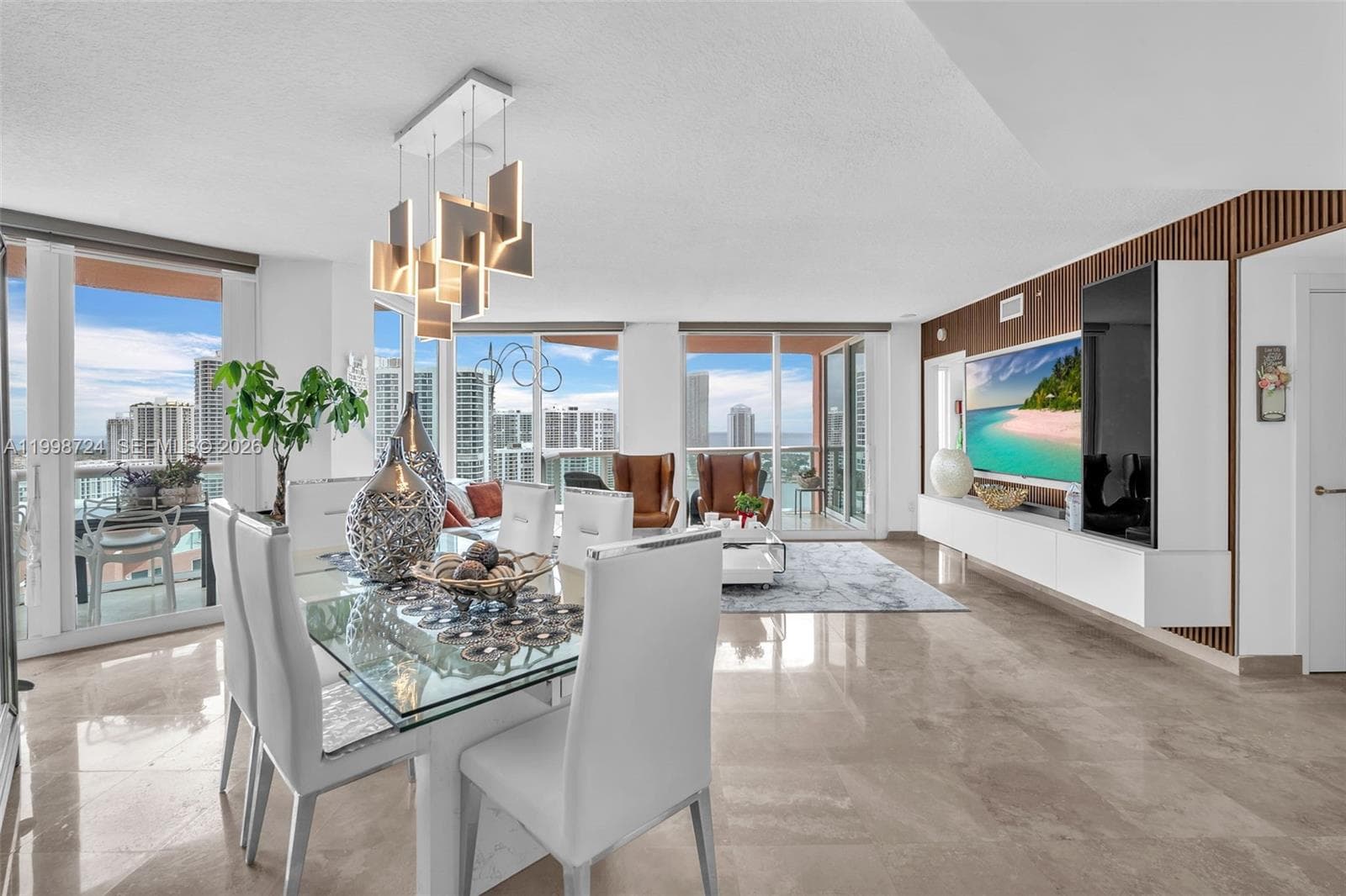 3370 Hidden Bay Dr 2407 photo 4