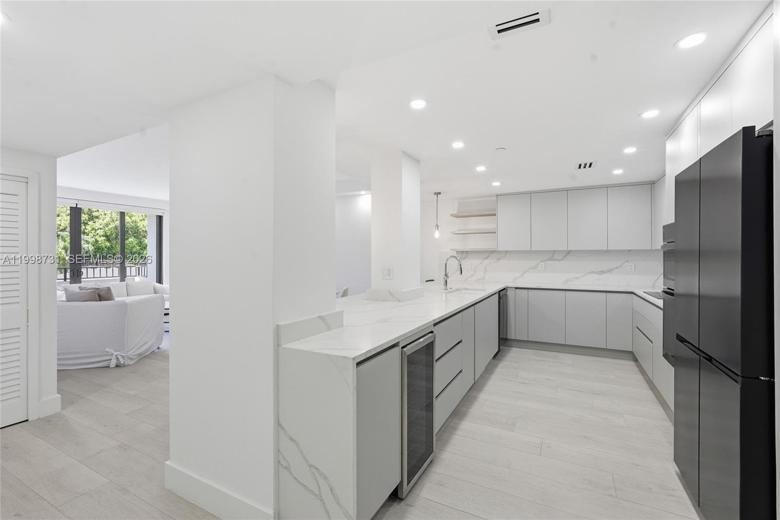 251 Crandon Blvd 202 photo 2