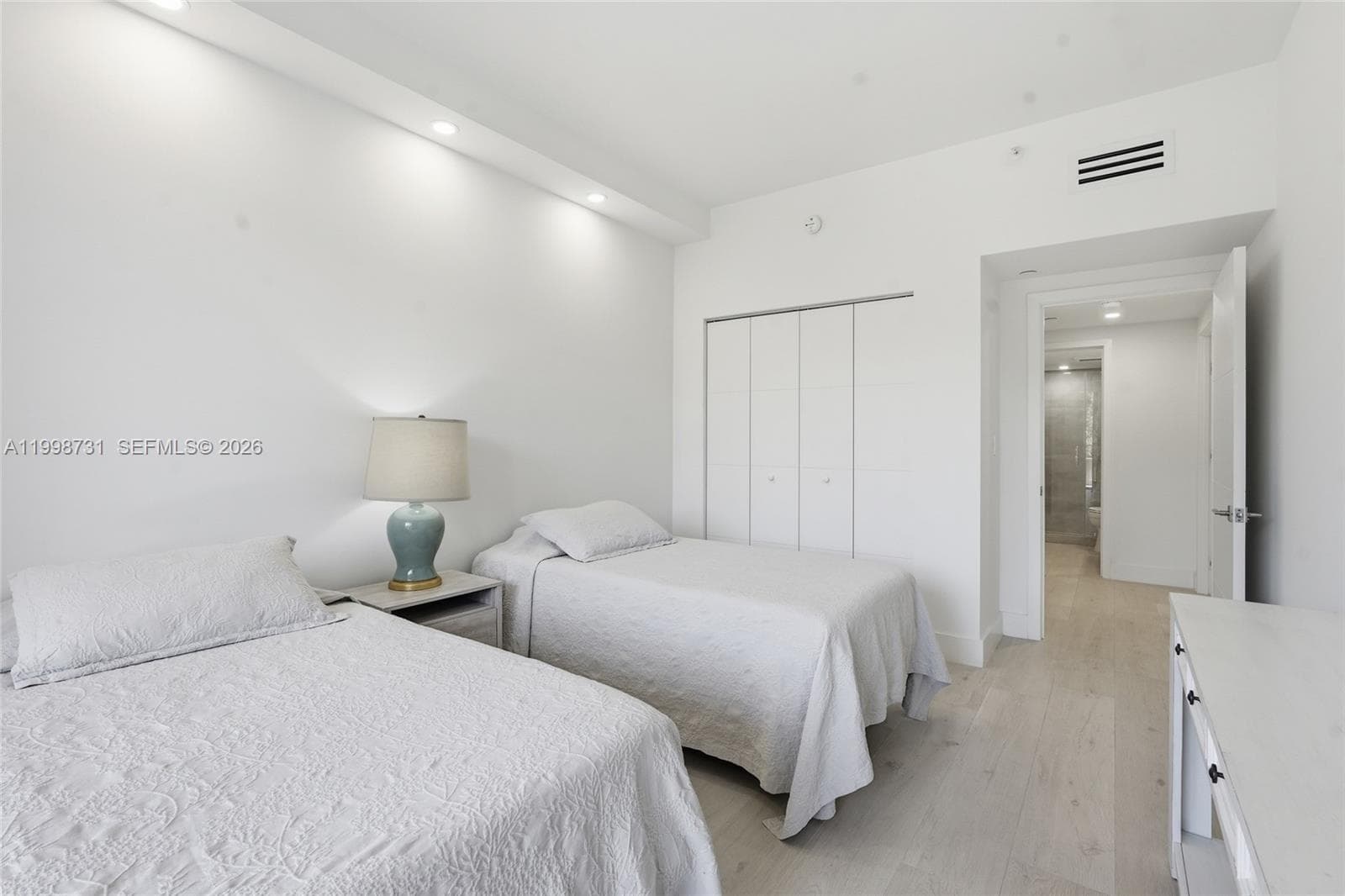 251 Crandon Blvd 202 photo 22