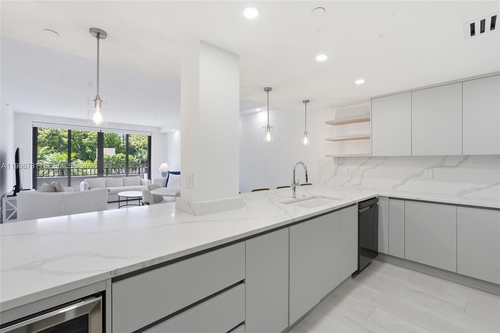 251 Crandon Blvd 202 photo 3