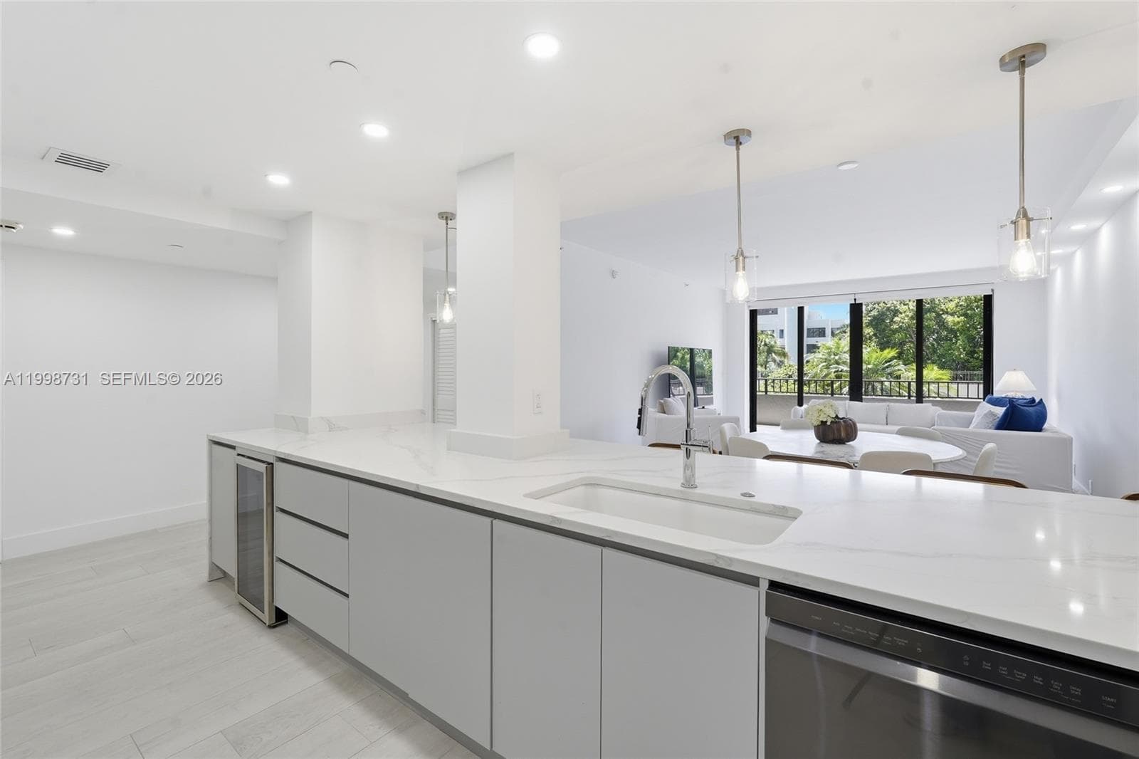 251 Crandon Blvd 202 photo 5