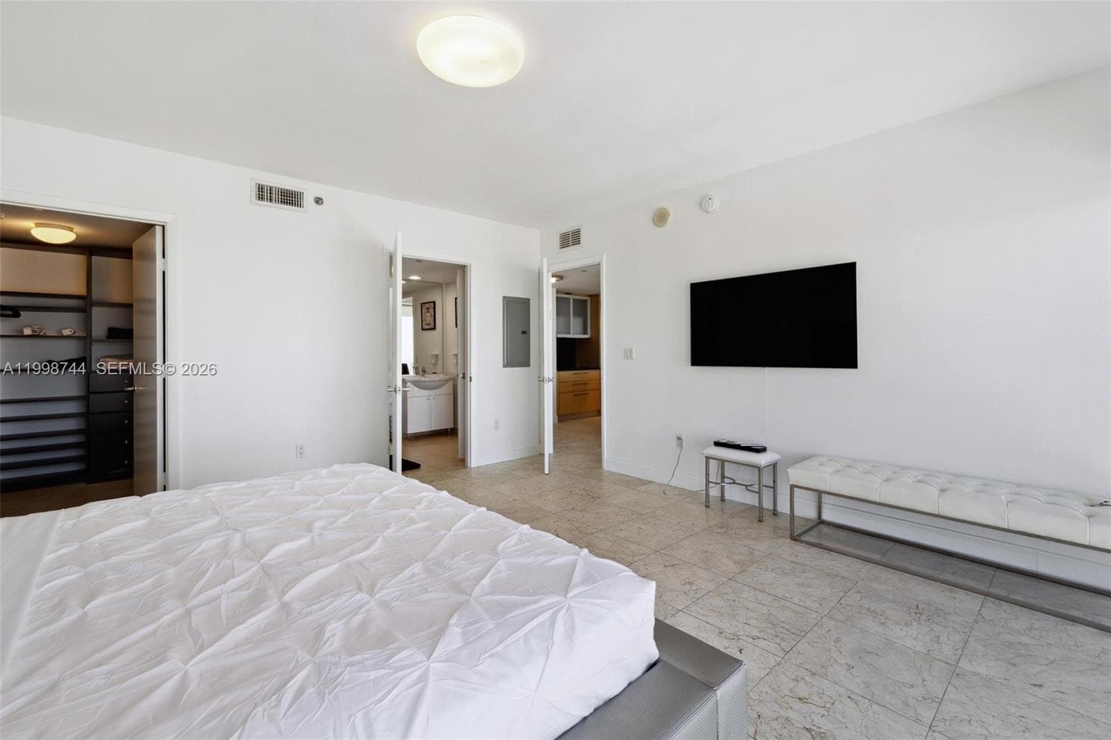 1830 S OCEAN DR 4907 photo 12