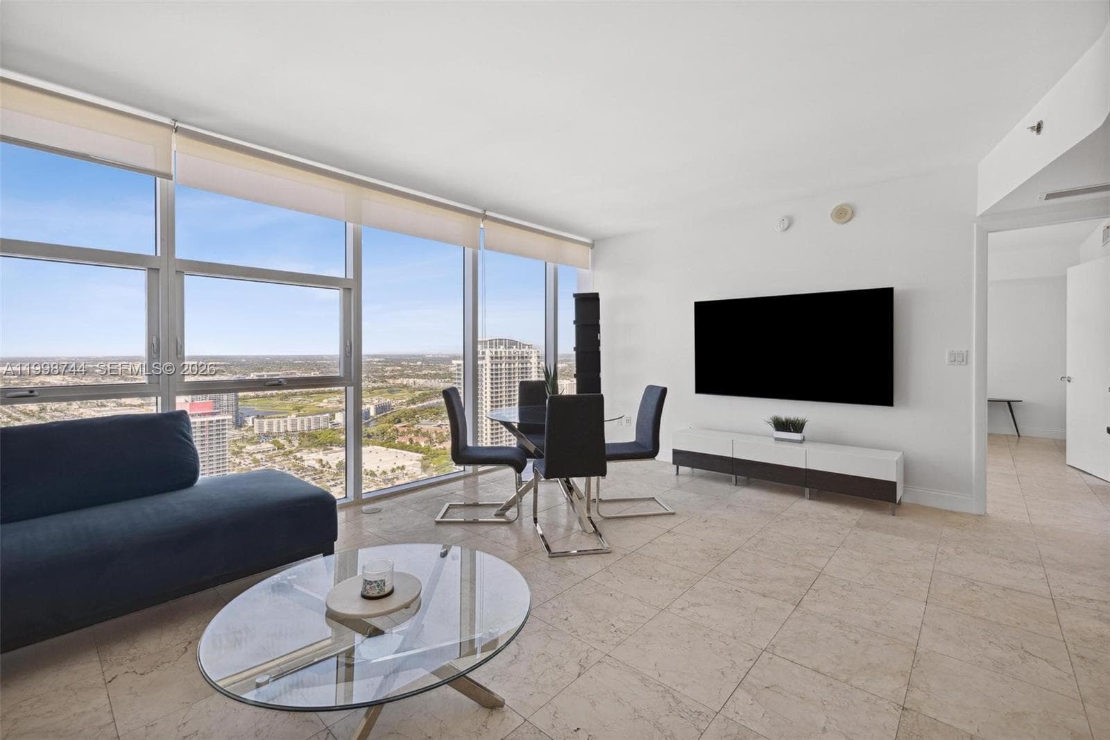 1830 S OCEAN DR 4907 photo 3