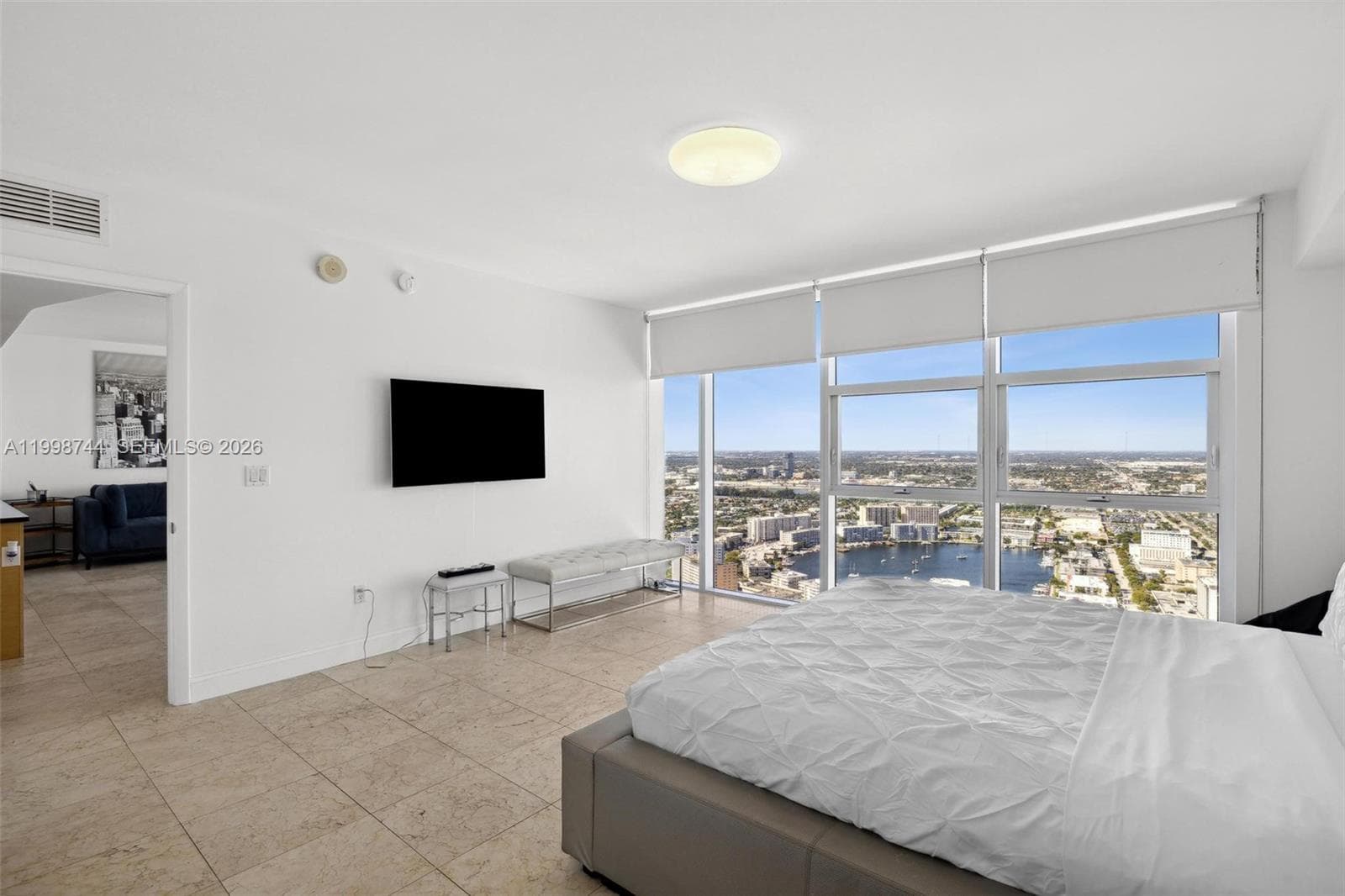 1830 S OCEAN DR 4907 photo 11