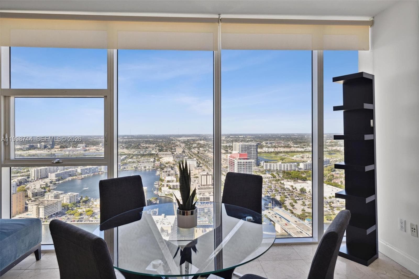 1830 S OCEAN DR 4907 photo 4