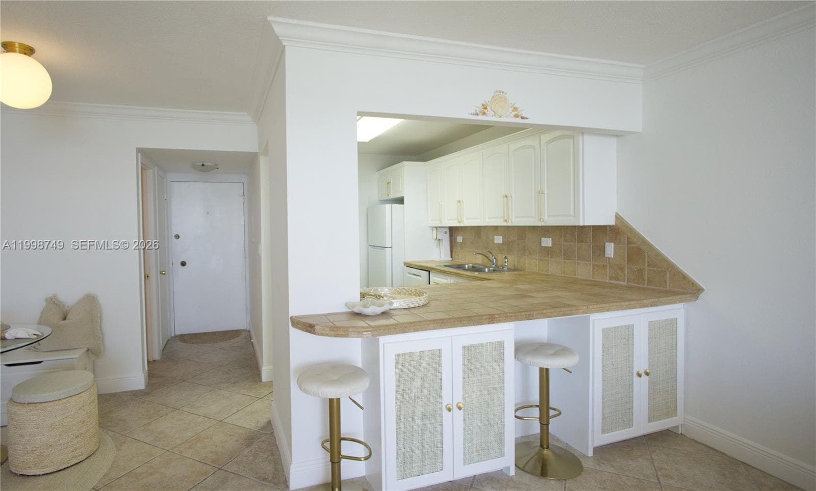 5555 Collins Ave 15M photo 3