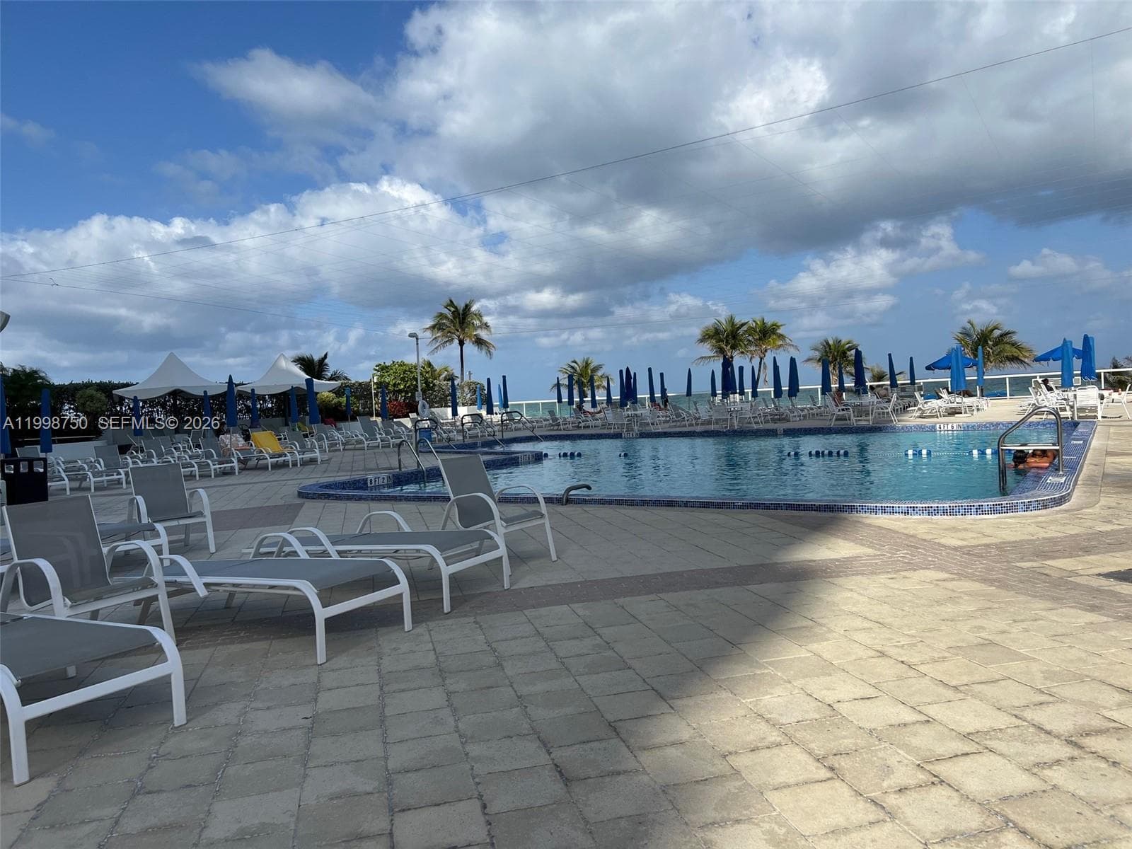 2030 Ocean Dr 2102 photo 17