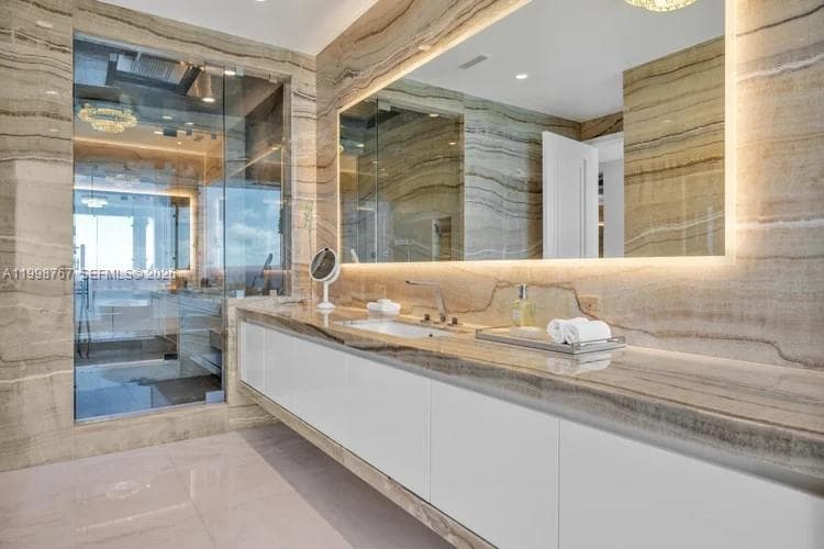 17901 Collins Ave 2604 photo 23