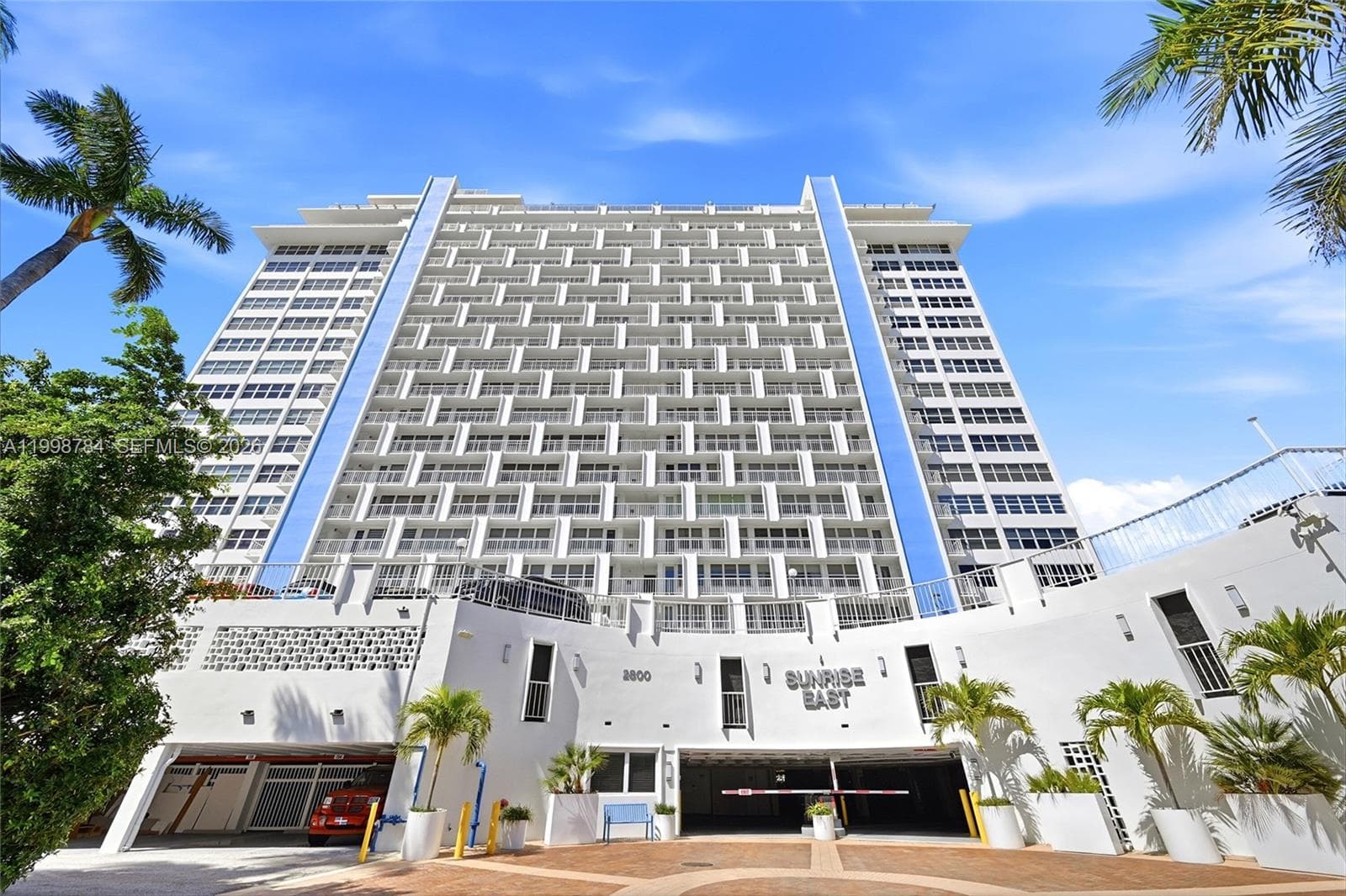 2800 Sunrise Blvd 7F photo 2