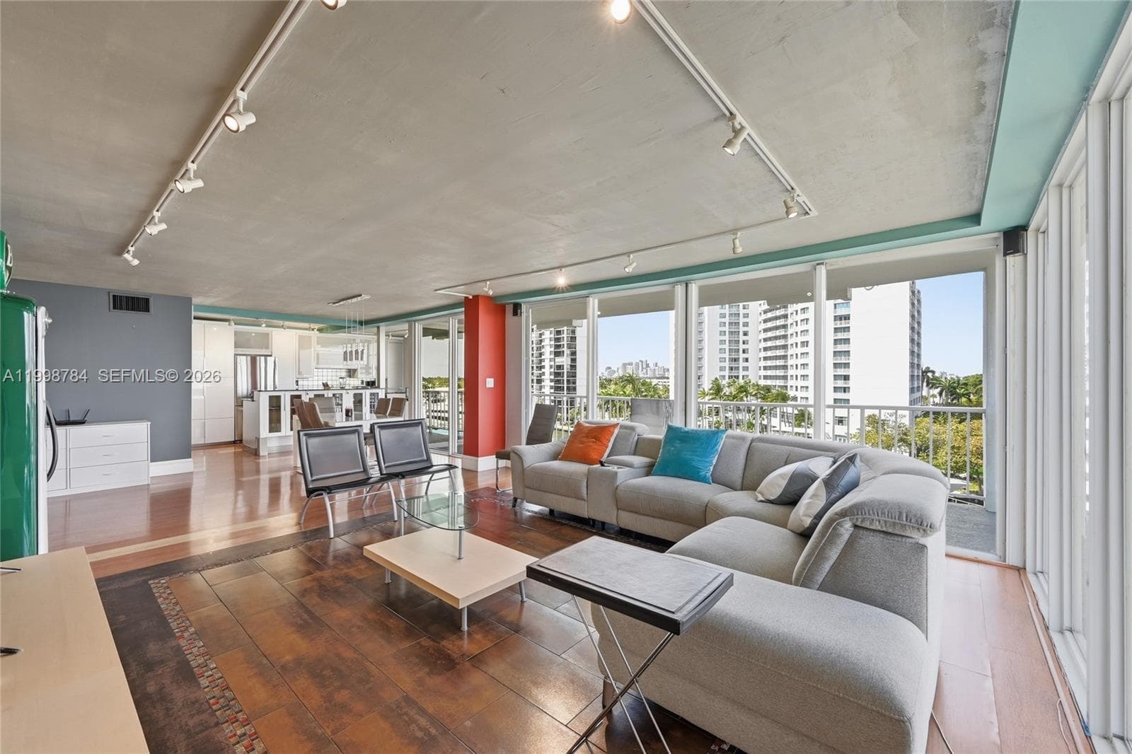 2800 Sunrise Blvd 7F photo 6