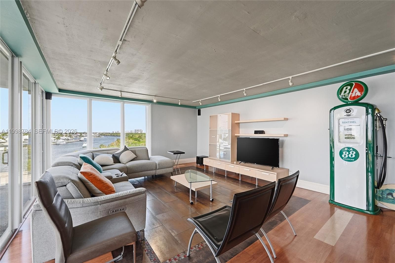 2800 Sunrise Blvd 7F photo 8