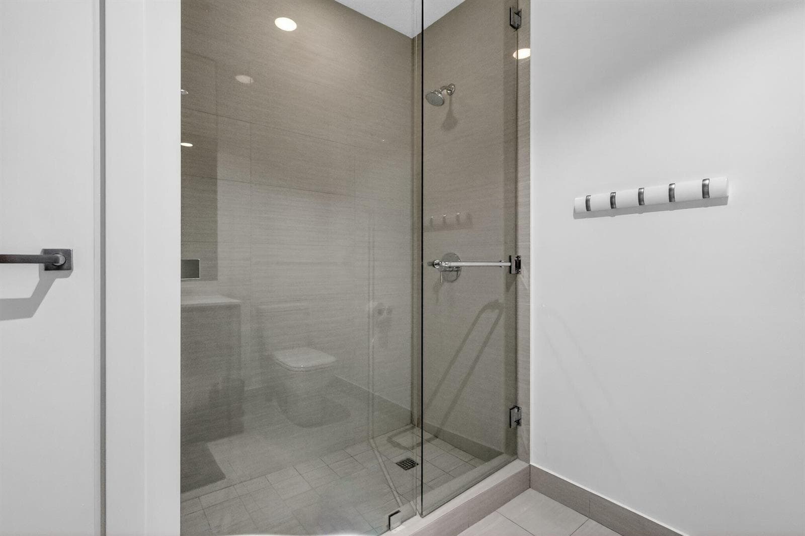 3250 NE 188th Street 706 photo 25