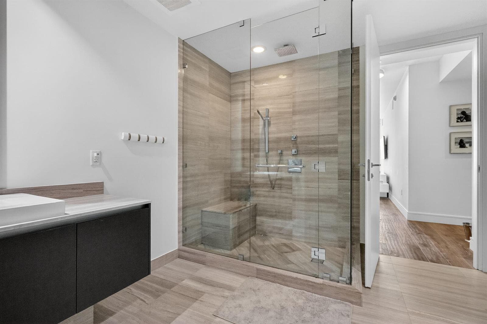 3250 NE 188th Street 706 photo 21