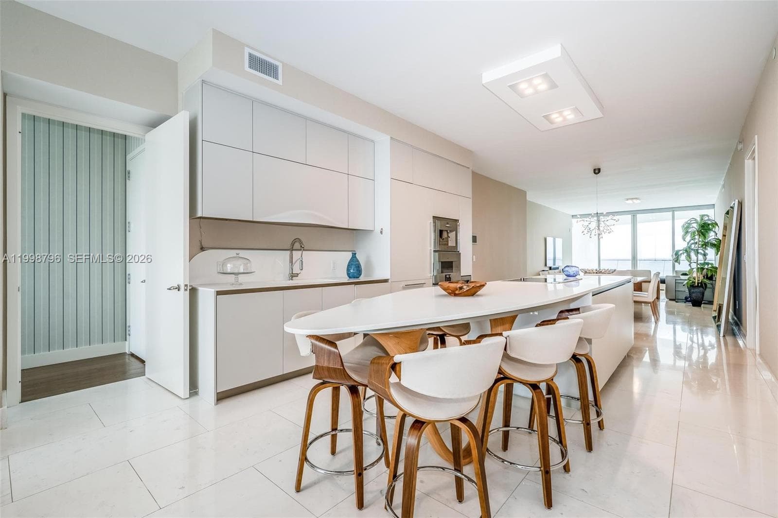 16901 Collins Ave 903 photo 17