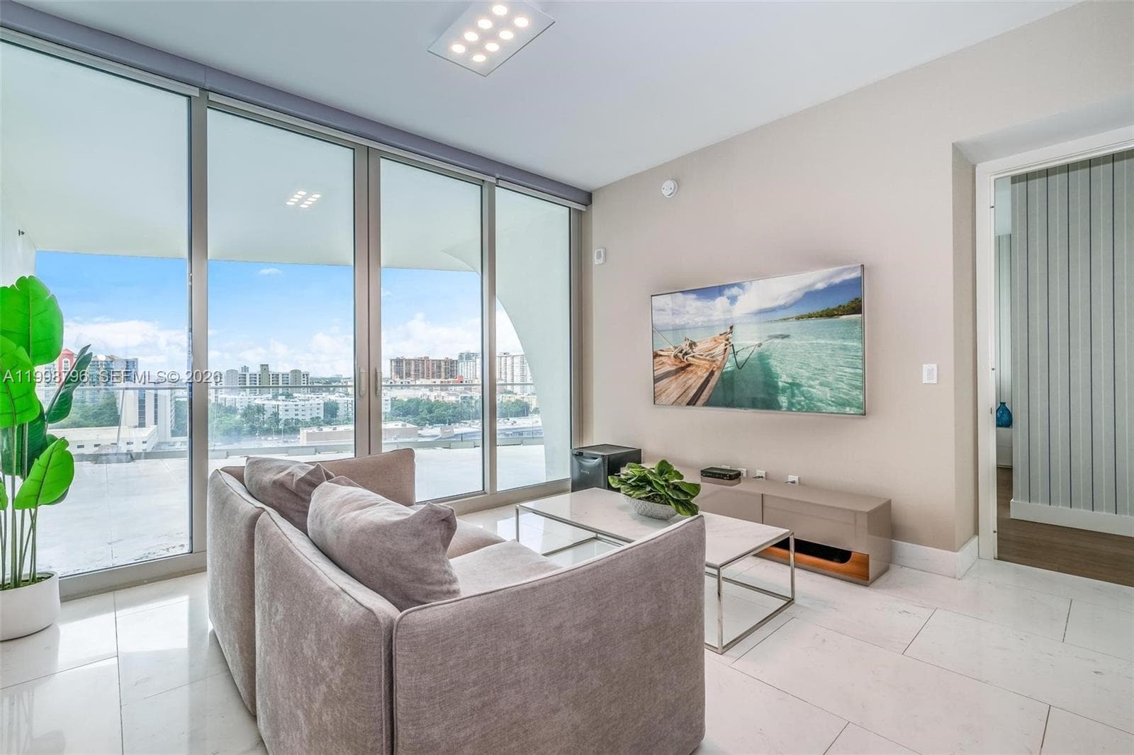 16901 Collins Ave 903 photo 16