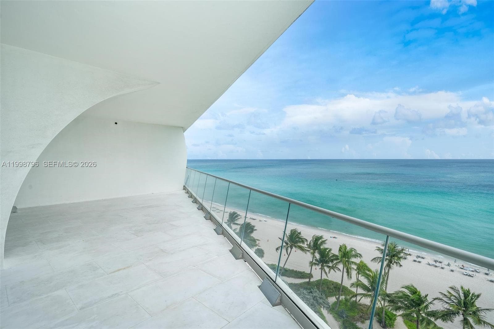 16901 Collins Ave 903 photo 1