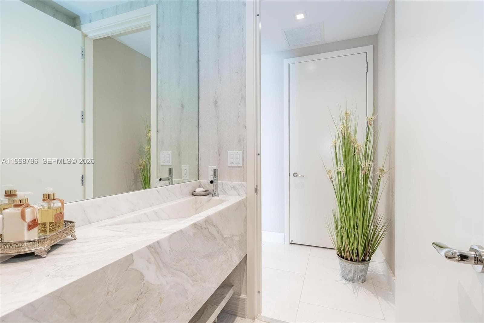 16901 Collins Ave 903 photo 15