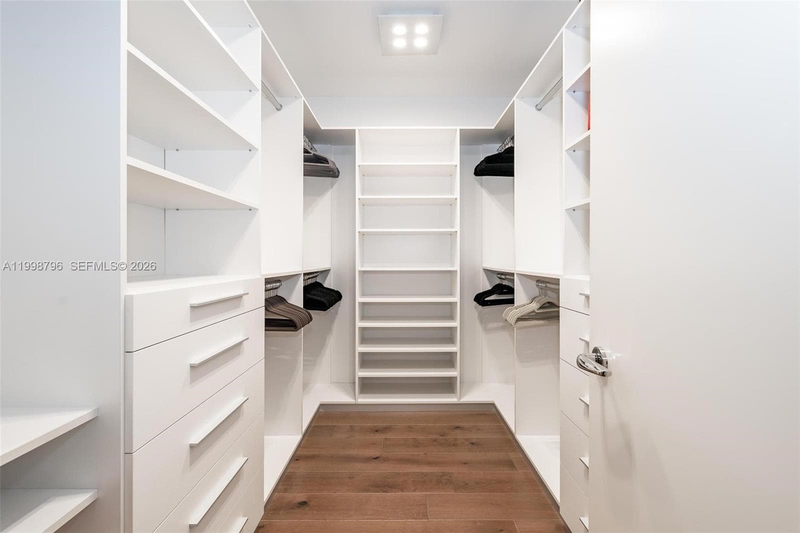 16901 Collins Ave 903 photo 11