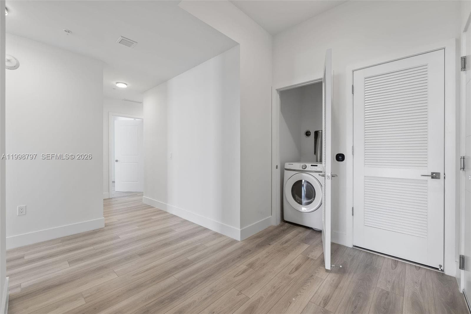 101 Diplomat Pkwy 1002 photo 14