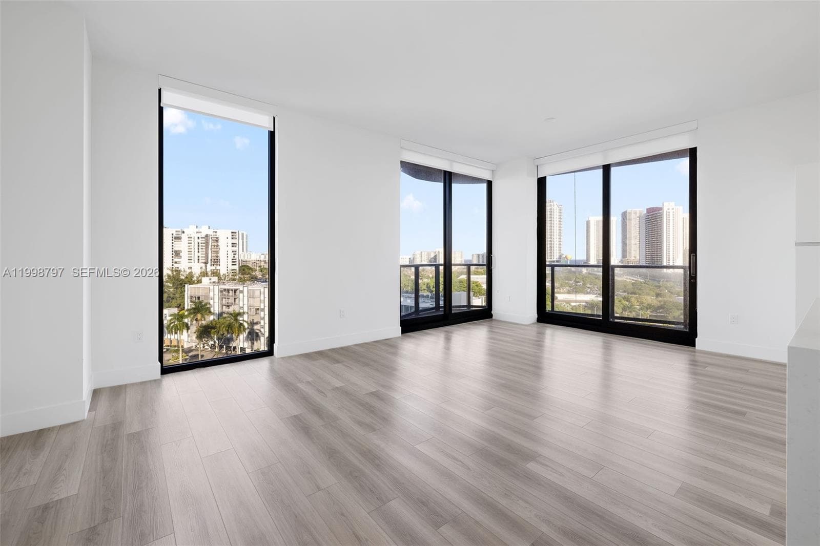 101 Diplomat Pkwy 1002 photo 8