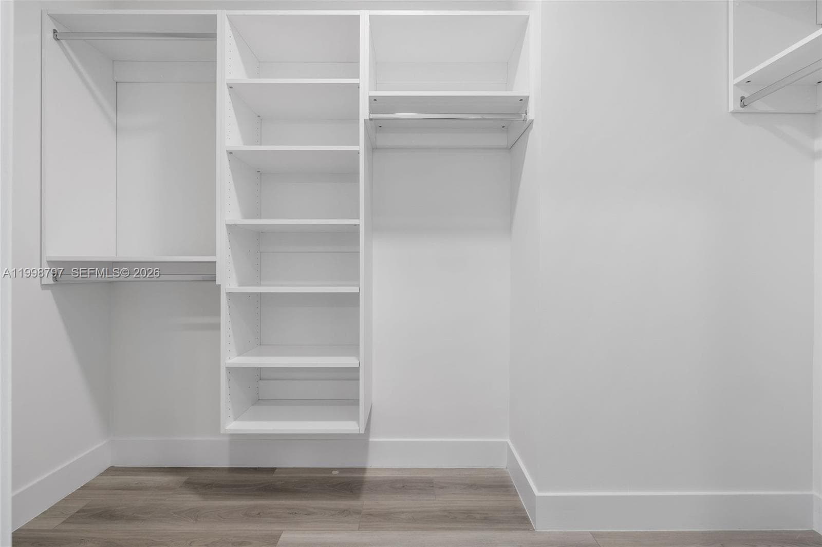 101 Diplomat Pkwy 1002 photo 25