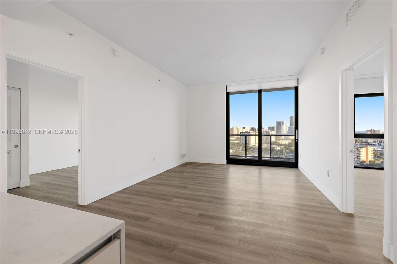 101 Diplomat Pkwy 1004 photo 11