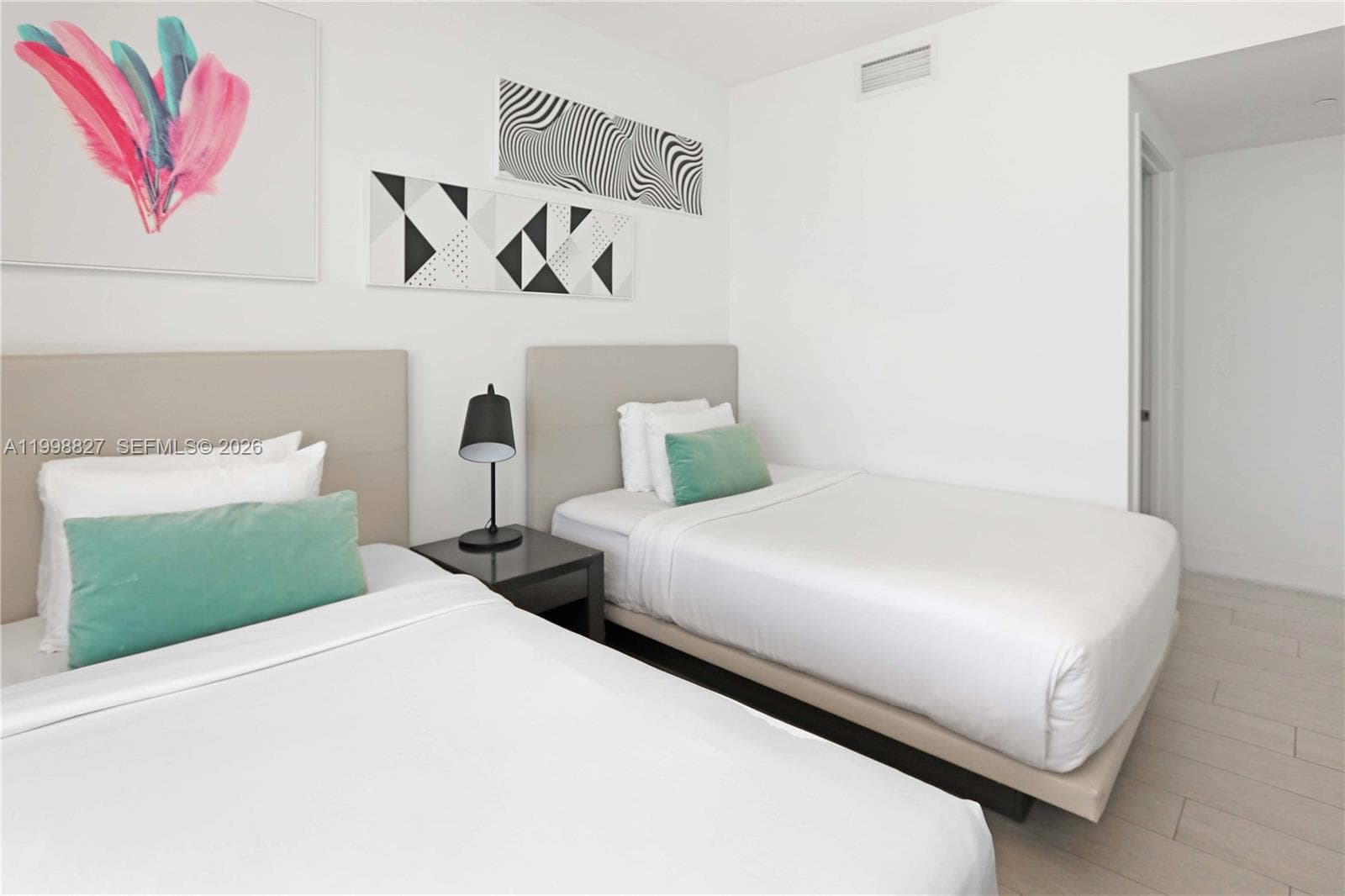 4010 Ocean Dr T4004 photo 18