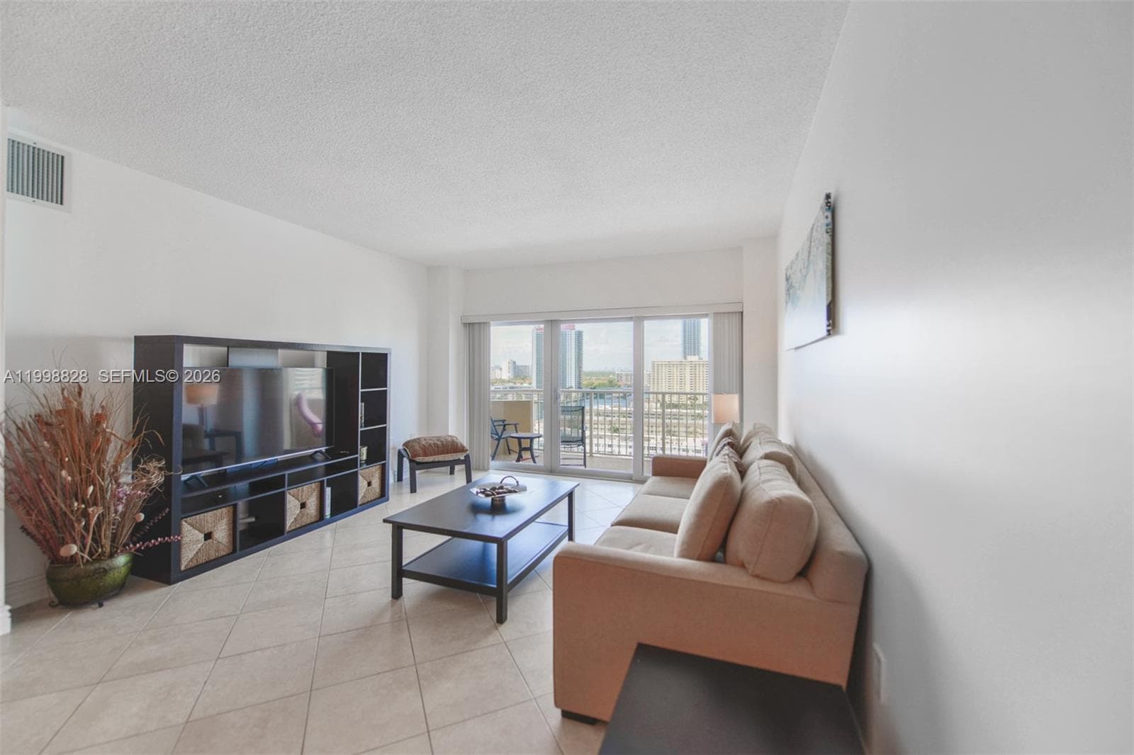 1965 Ocean Dr 14D photo 4