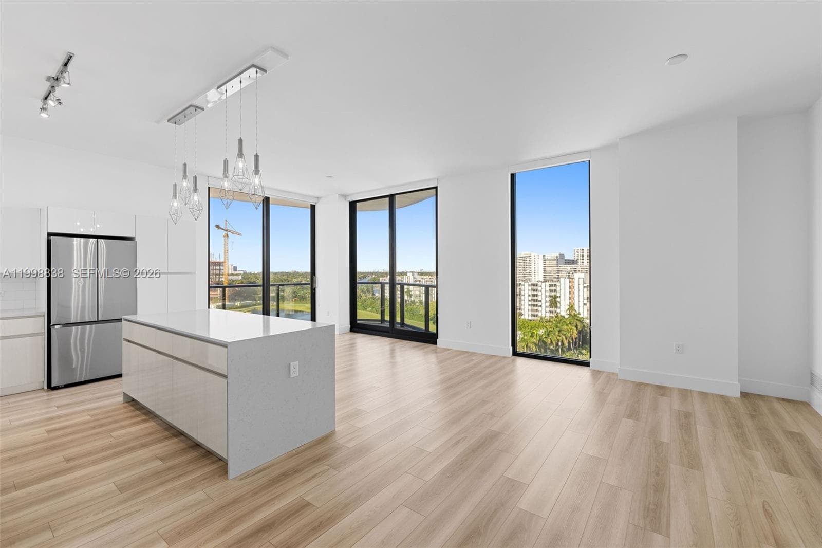 101 Diplomat Pkwy 1201 photo 6