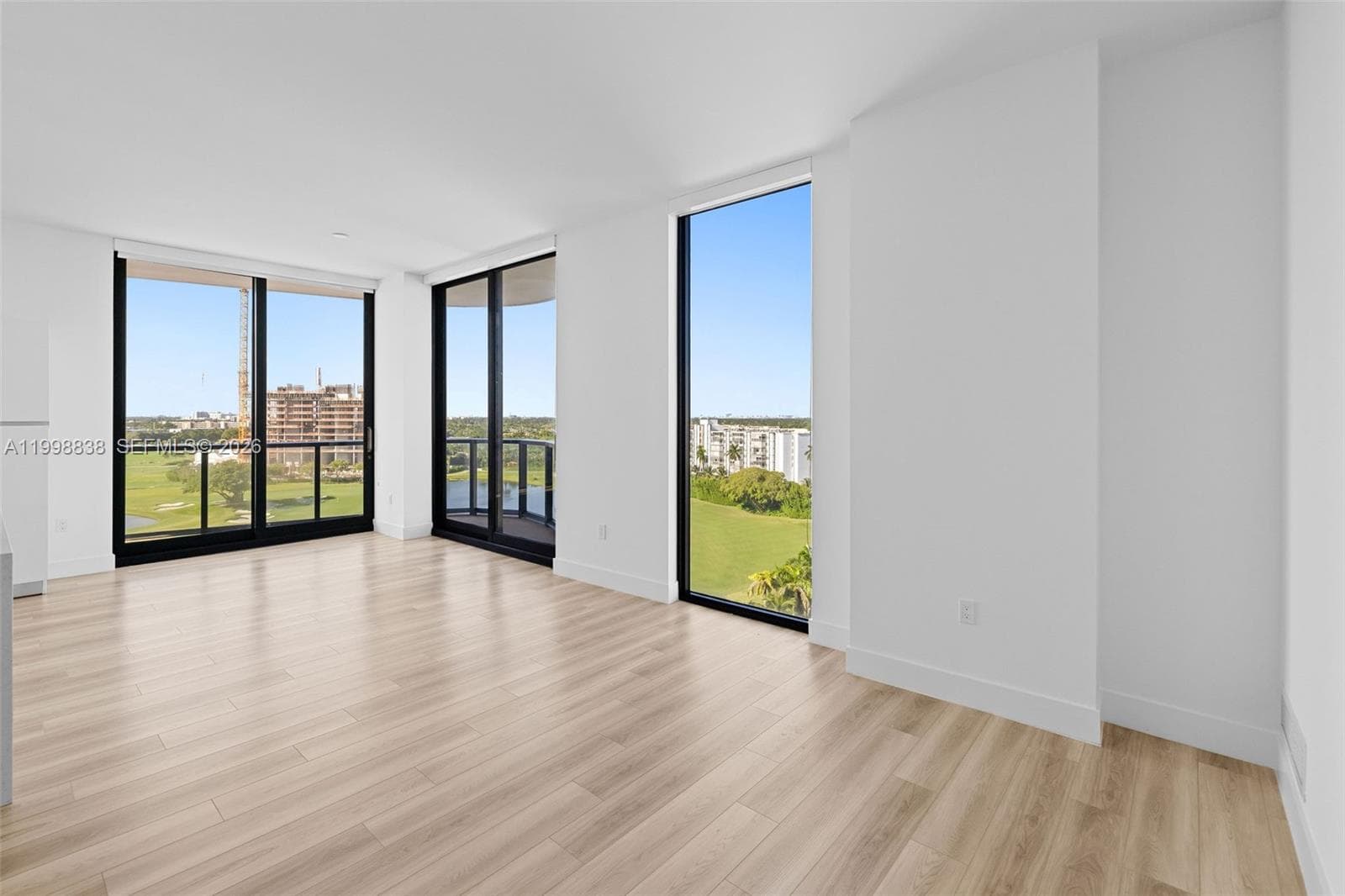 101 Diplomat Pkwy 1201 photo 7