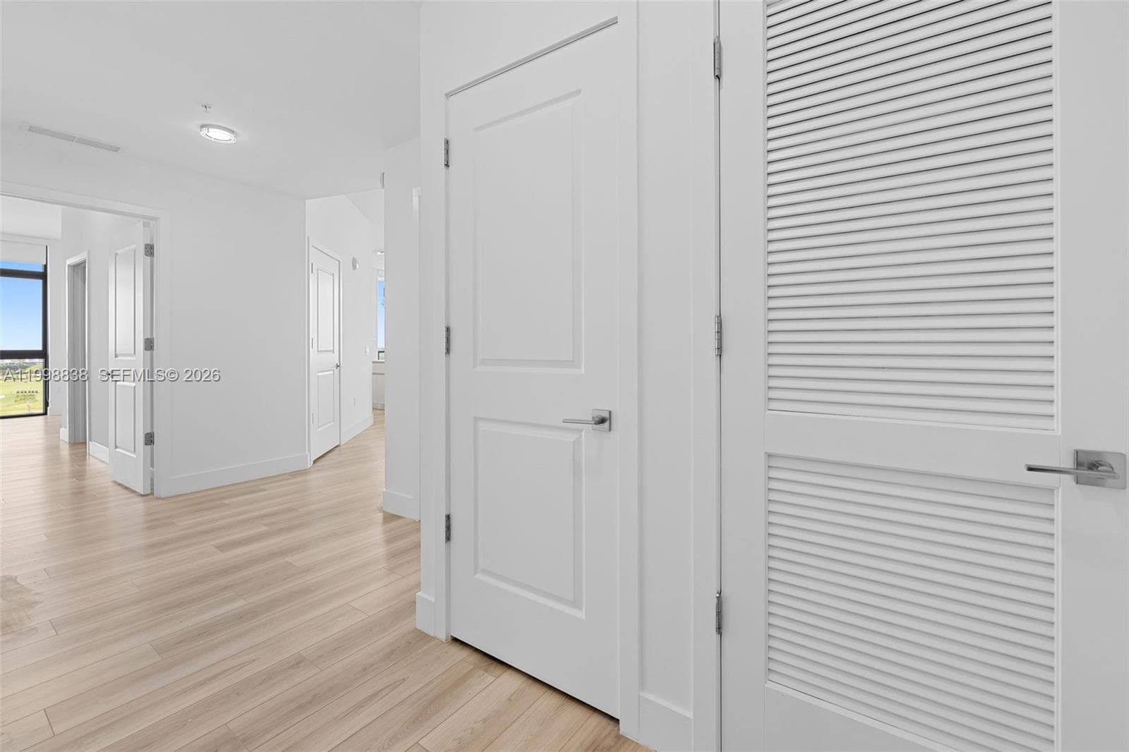 101 Diplomat Pkwy 1201 photo 18