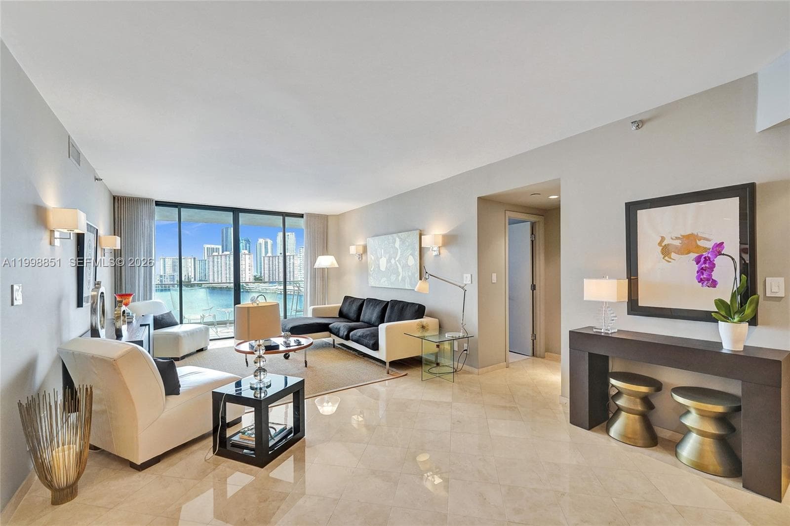2800 Island Blvd 1001 photo 5