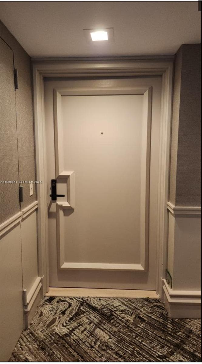 2800 Island Blvd 1001 photo 14