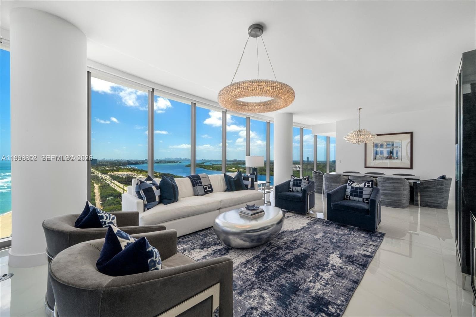 15701 Collins Ave 2005 photo 6