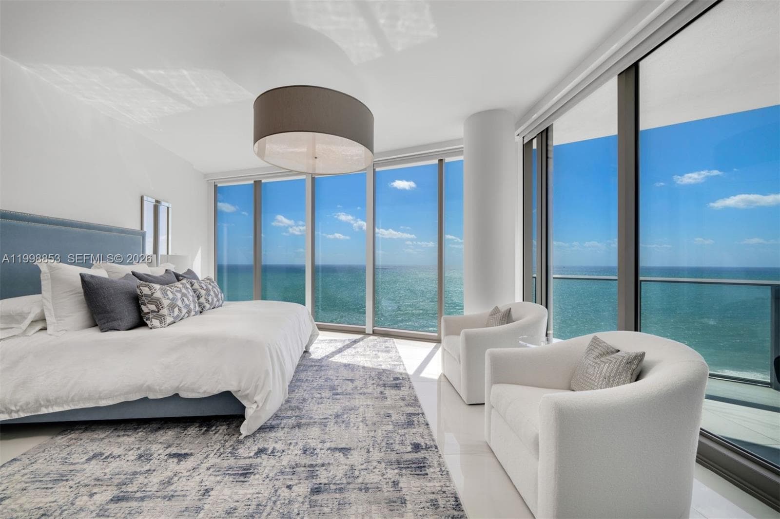 15701 Collins Ave 2005 photo 13