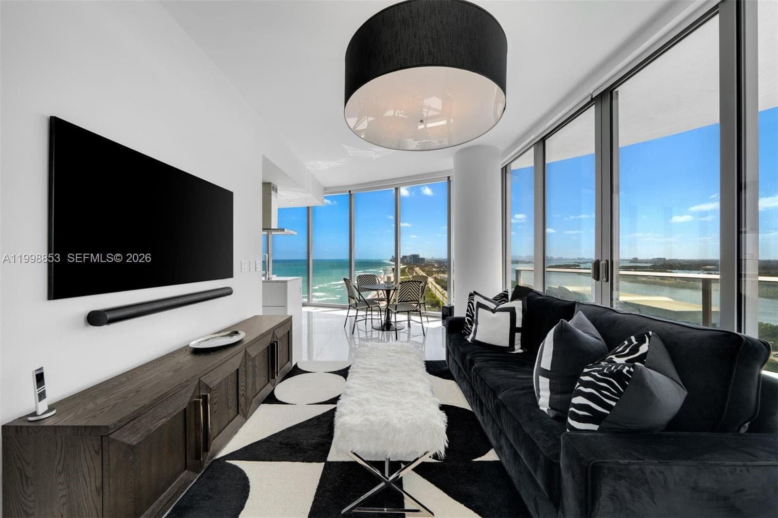 15701 Collins Ave 2005 photo 12