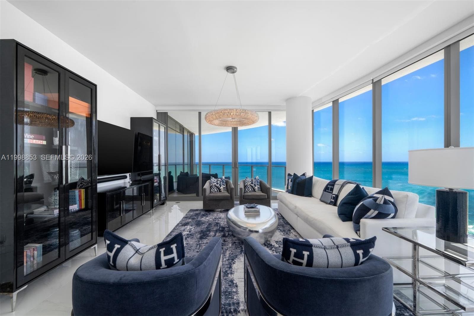 15701 Collins Ave 2005 photo 5