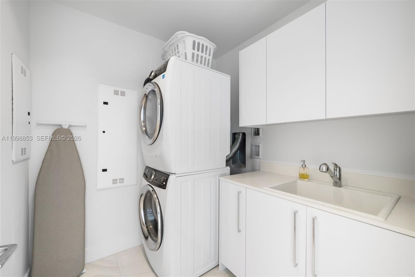 15701 Collins Ave 2005 photo 20