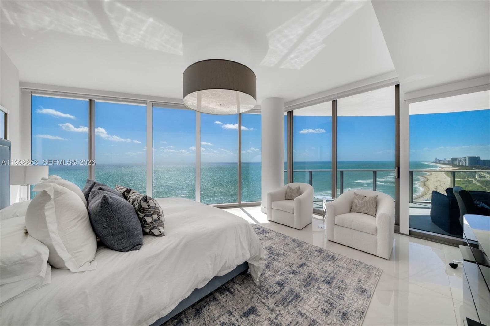 15701 Collins Ave 2005 photo 14