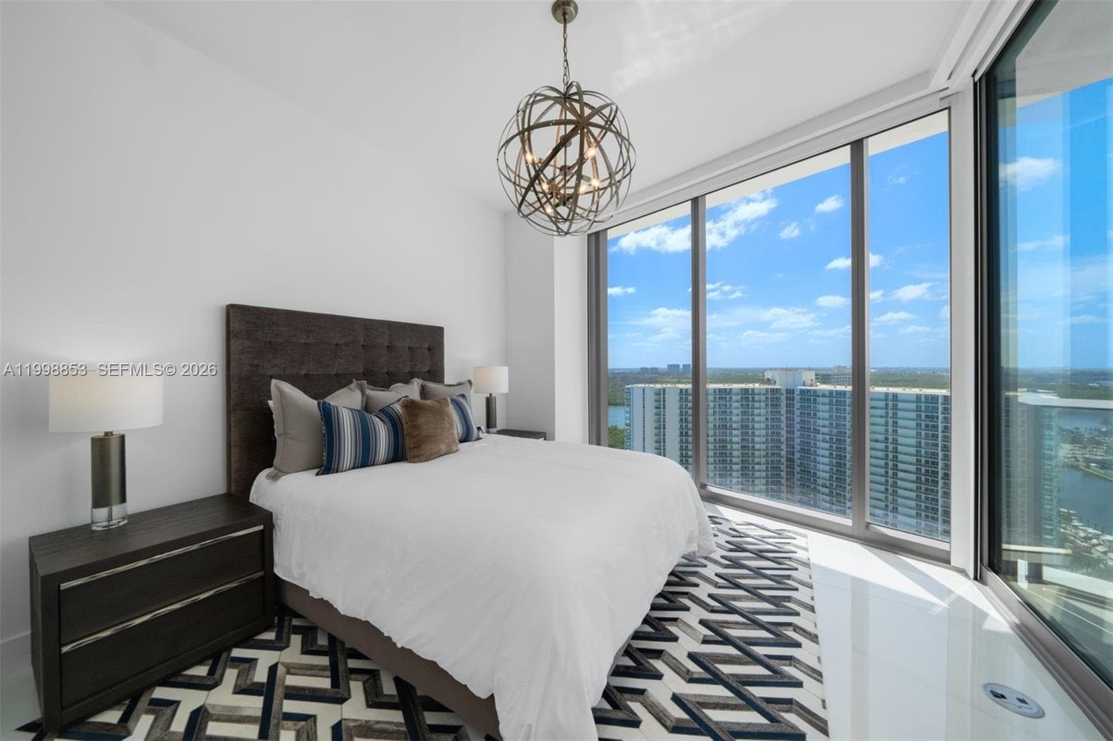 15701 Collins Ave 2005 photo 15