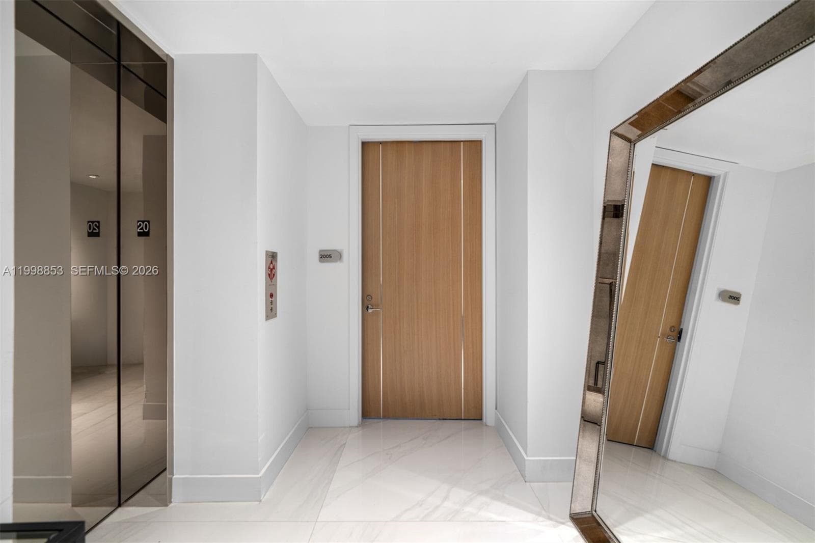 15701 Collins Ave 2005 photo 21