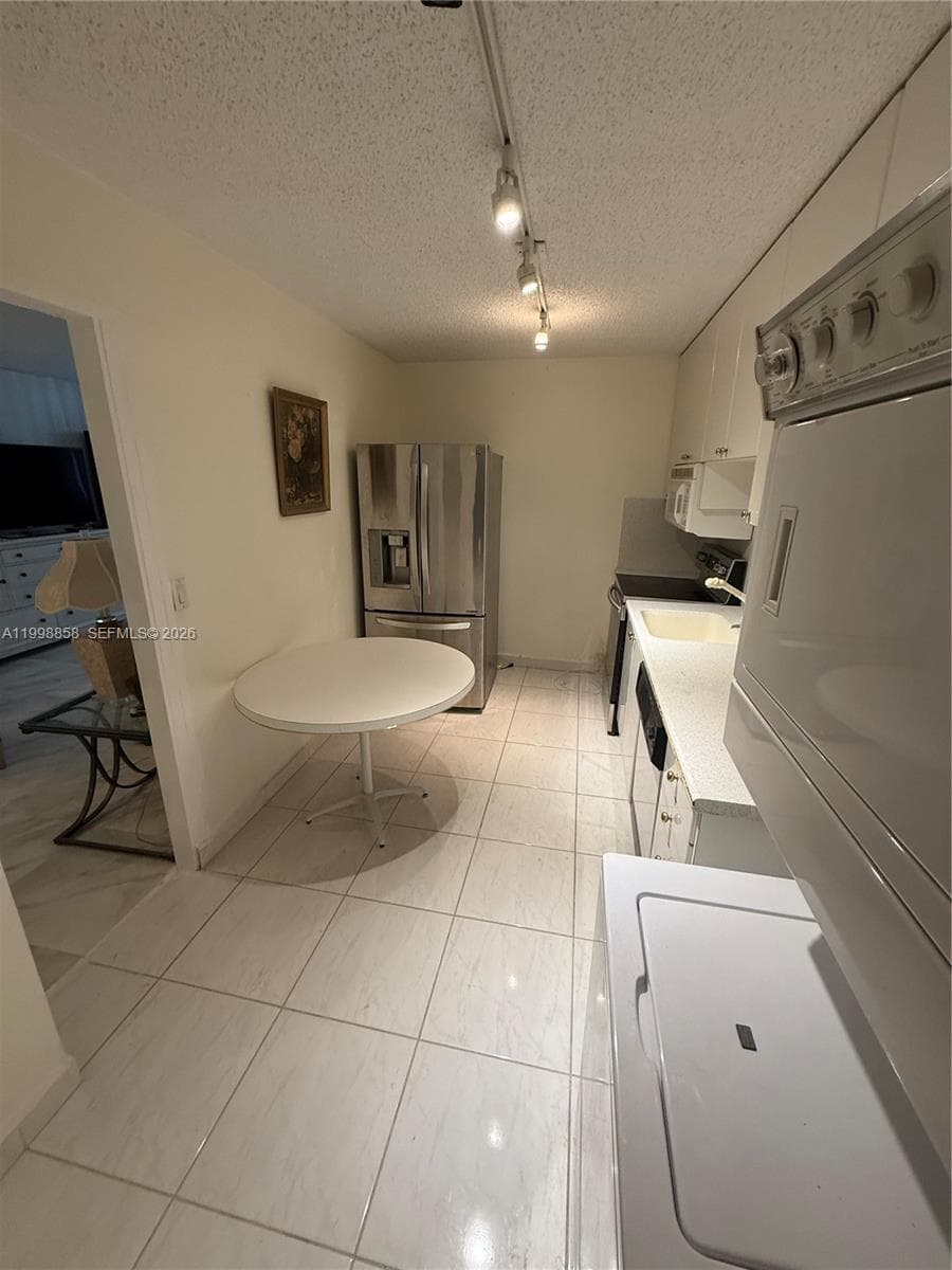 9273 Collins Ave 1101 photo 7