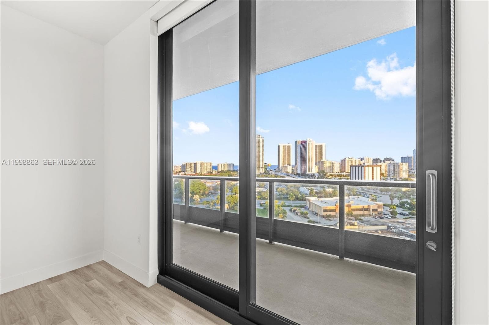 101 Diplomat Pkwy 1206 photo 6