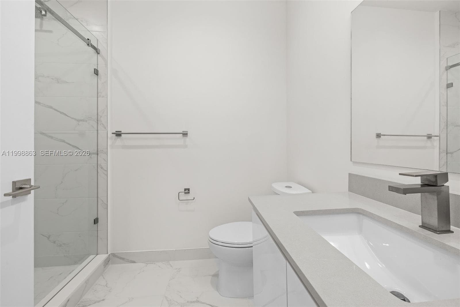 101 Diplomat Pkwy 1206 photo 25