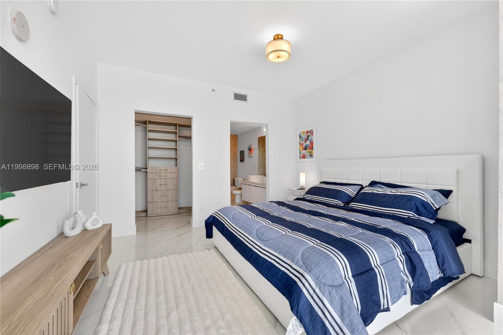 888 Biscayne Blvd 2404 photo 9