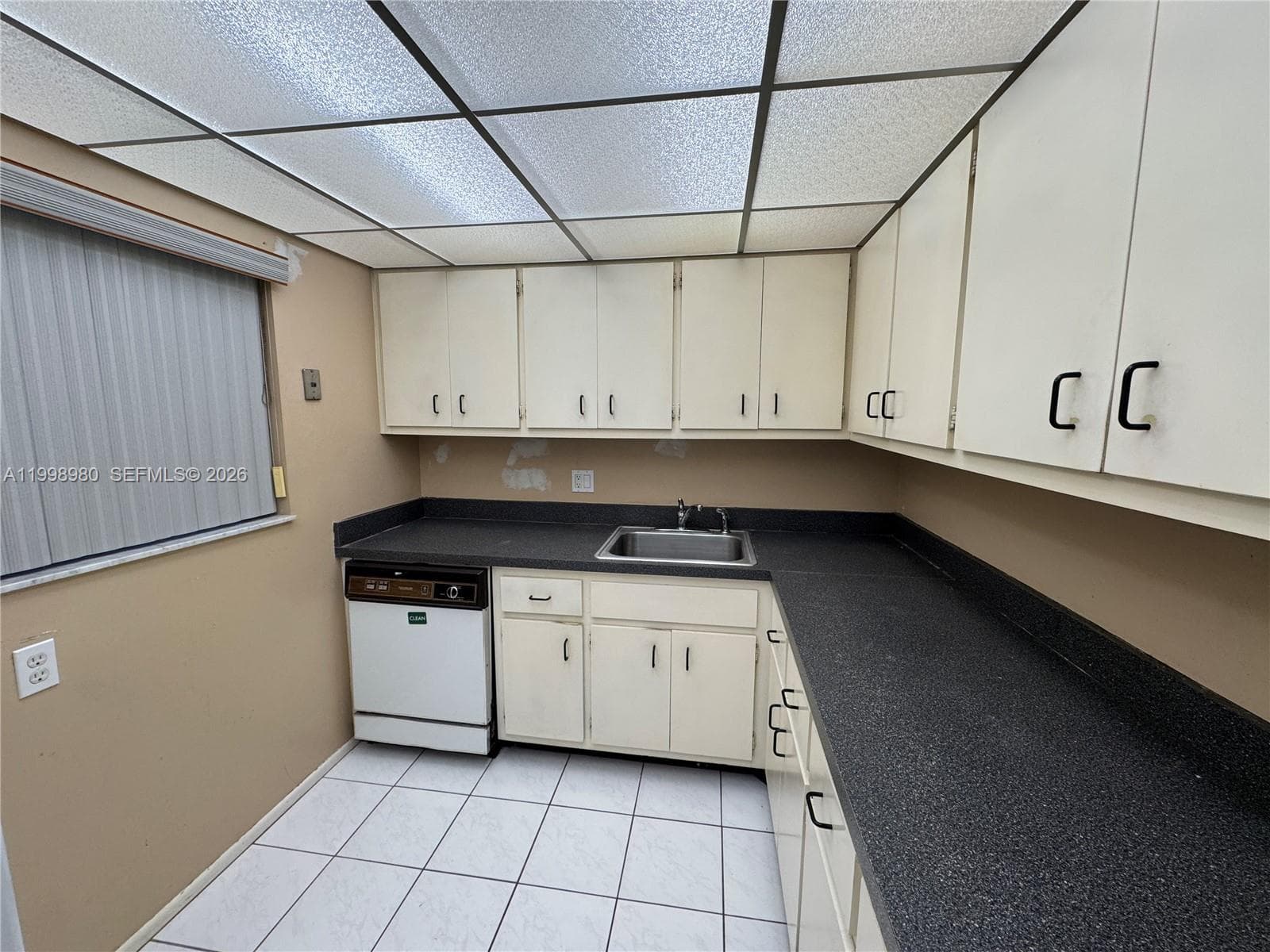 7787 86th St E-206 photo 3