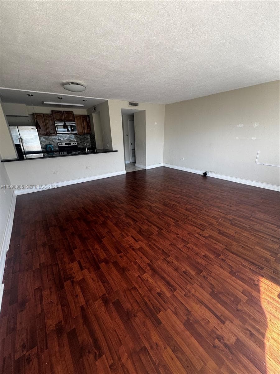 7545 Treasure Dr 9K photo 6