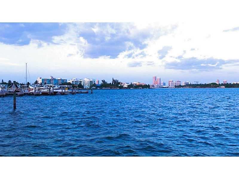 7545 Treasure Dr 9K photo 22