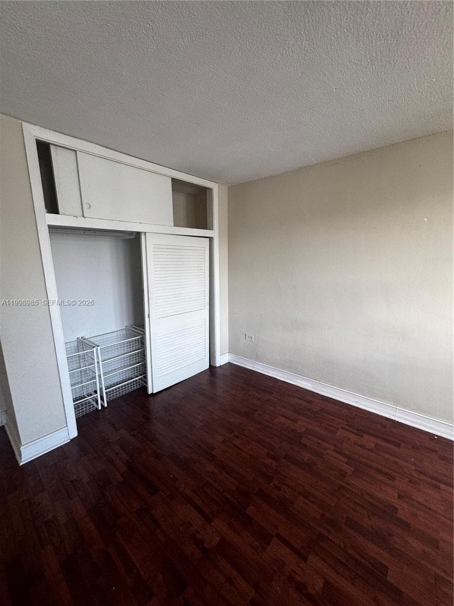 7545 Treasure Dr 9K photo 7