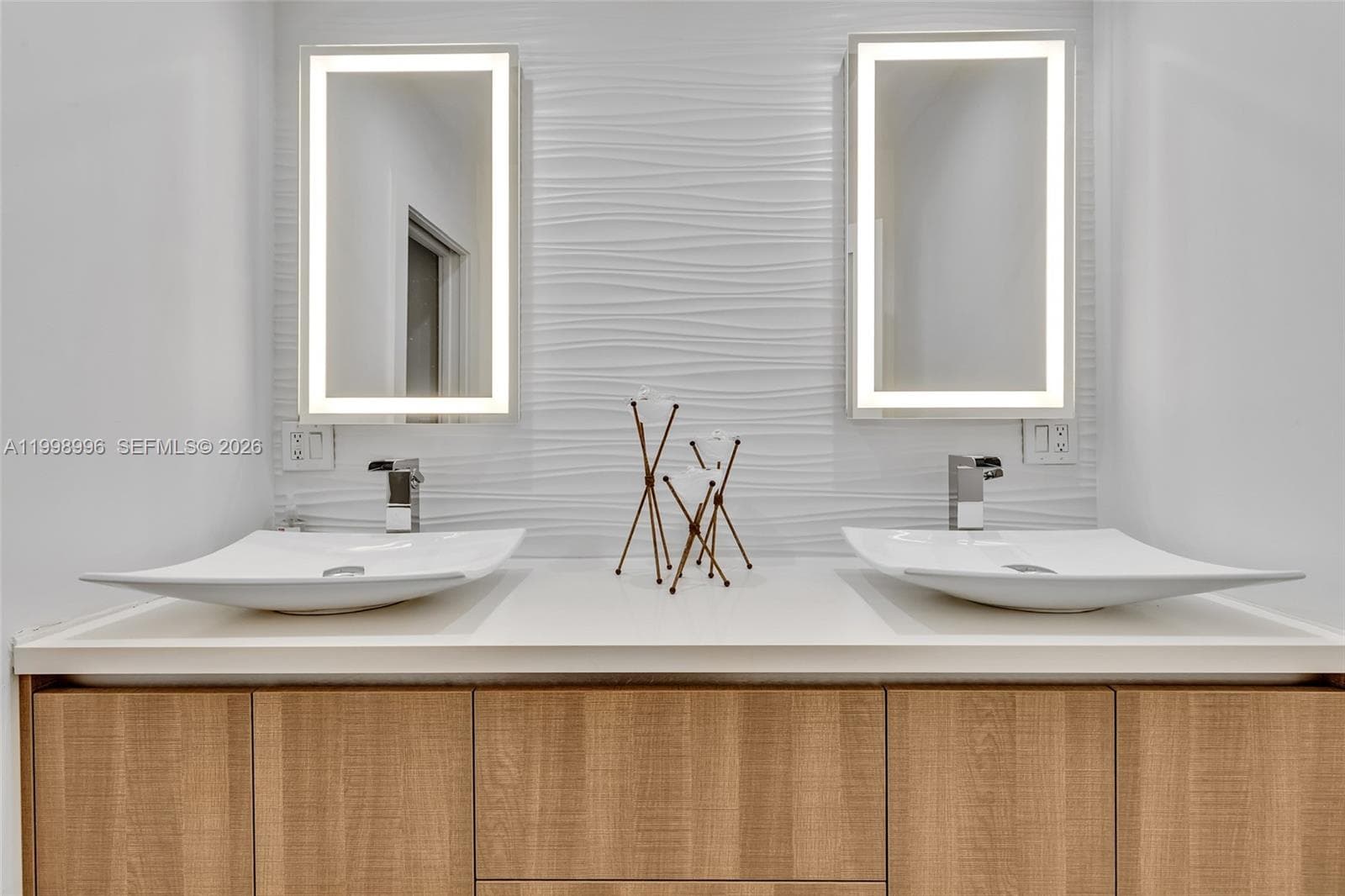 6917 Collins Ave PH22 photo 15